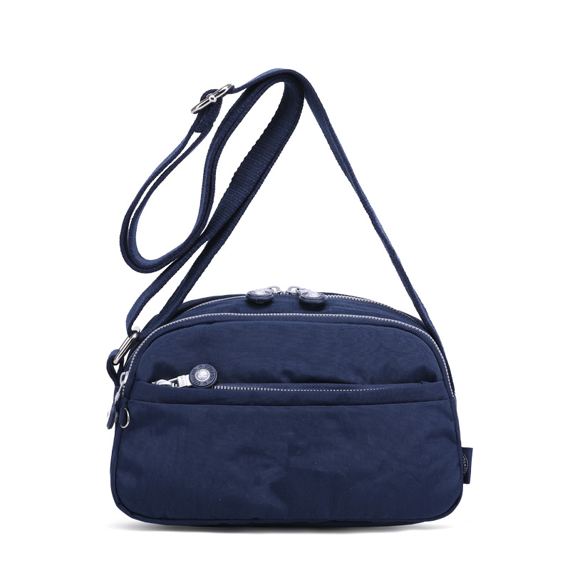Women Bags Grey - Sac messager en nylon léger pour