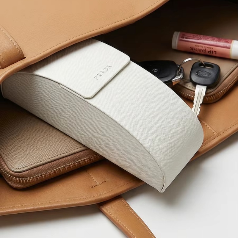 Étui à lunettes de soleil Prad - Women Bags Prada avis et prix